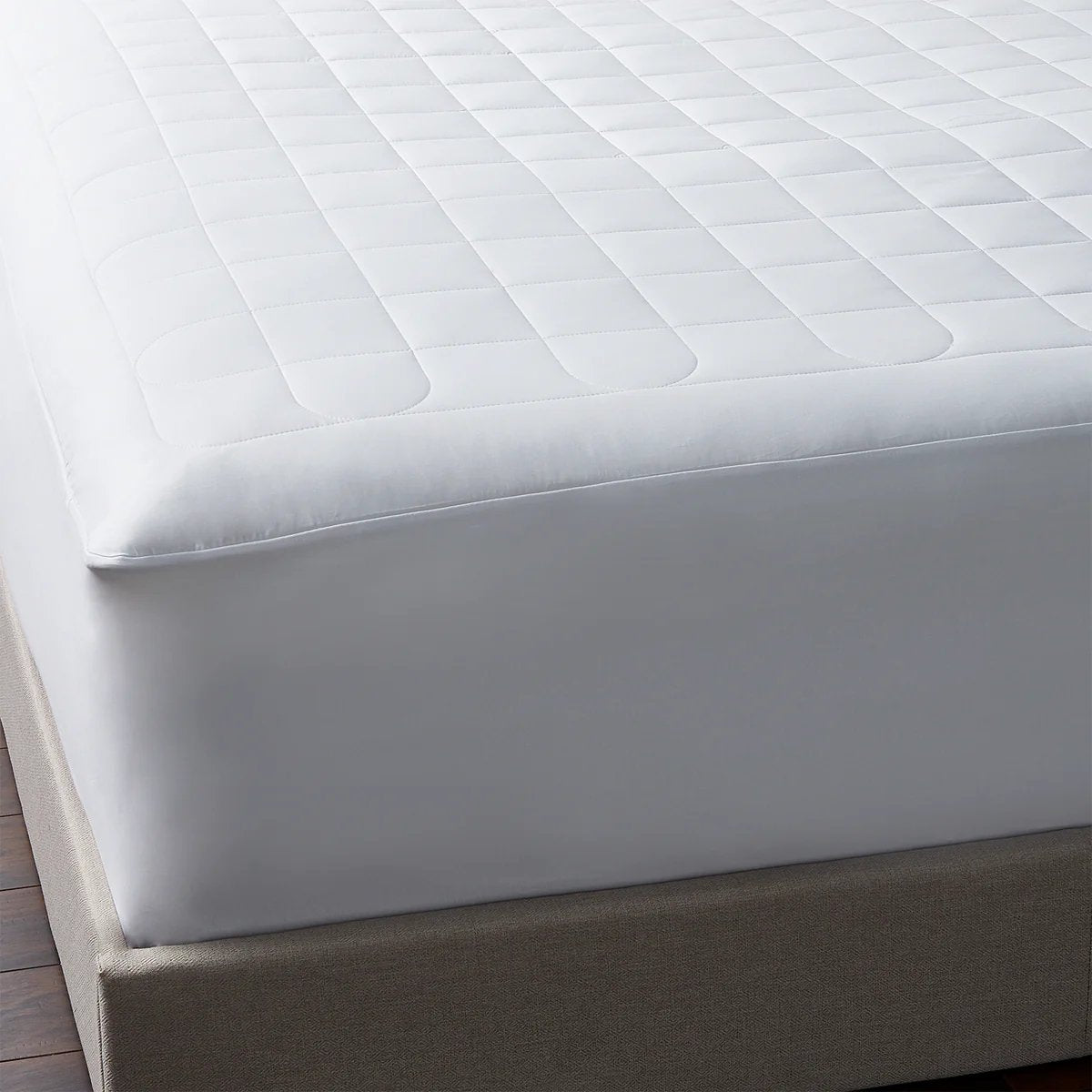 An image of Scandia ThermaBalance Tencel Mattress Pad