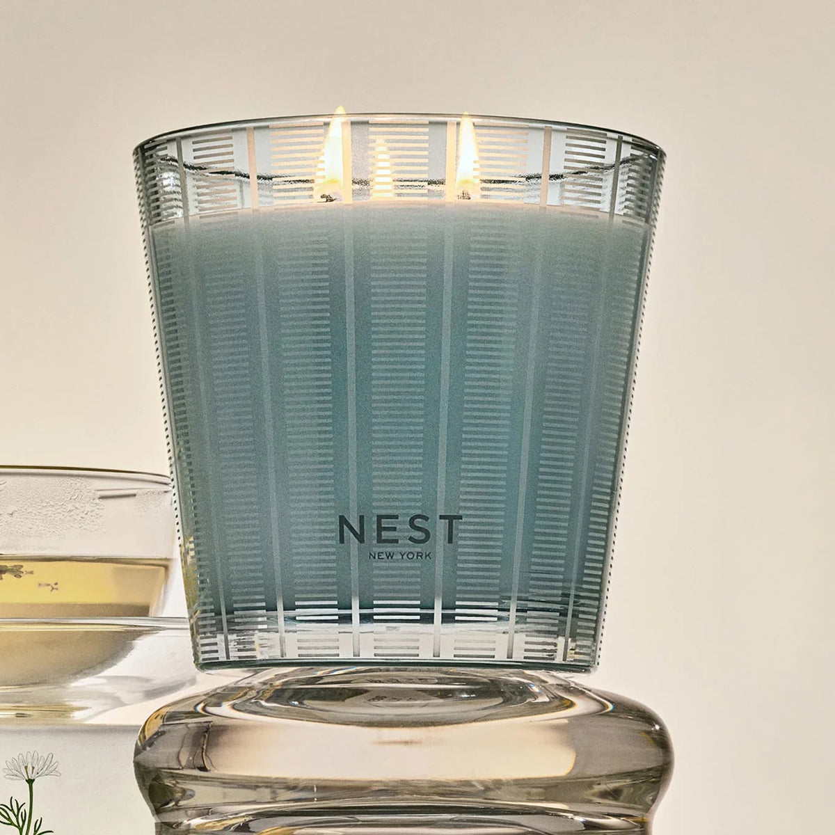 Nest Fragrances Driftwood & Chamomile 3-Wick Candle 21.2 oz