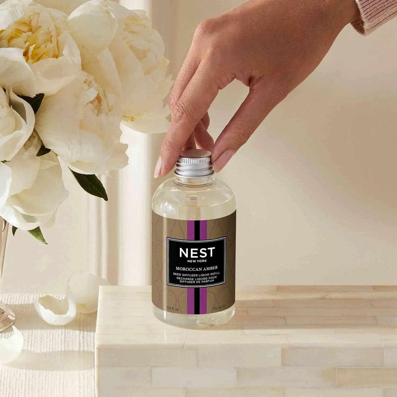 An image of Nest Fragrances Moroccan Amber Reed Diffuser Refill