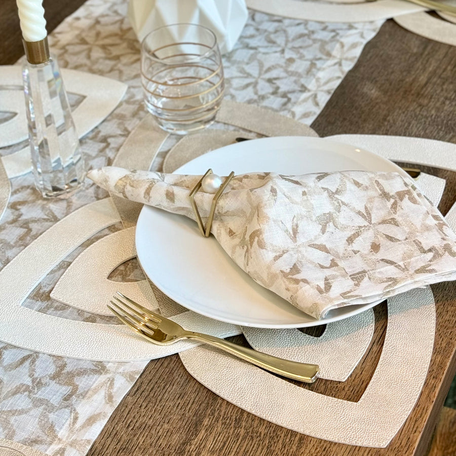 An image of Bodrum Floating Pearl Set of 4 Napkin Ring