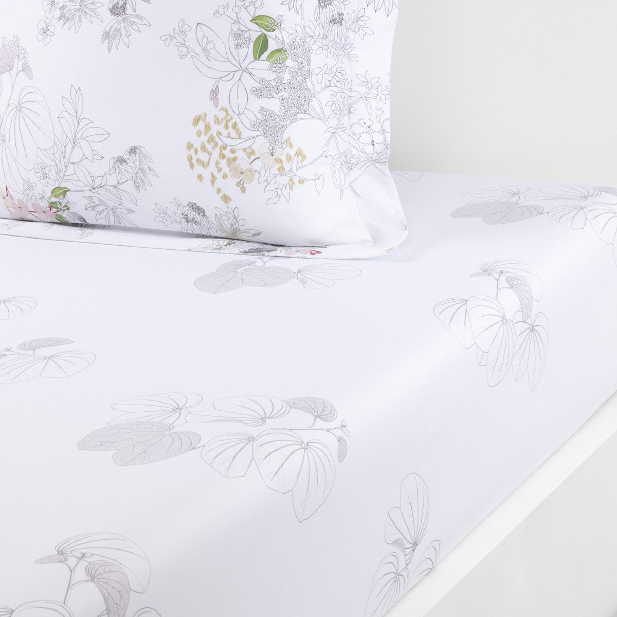 Yves Delorme Orchidee Fitted Sheet