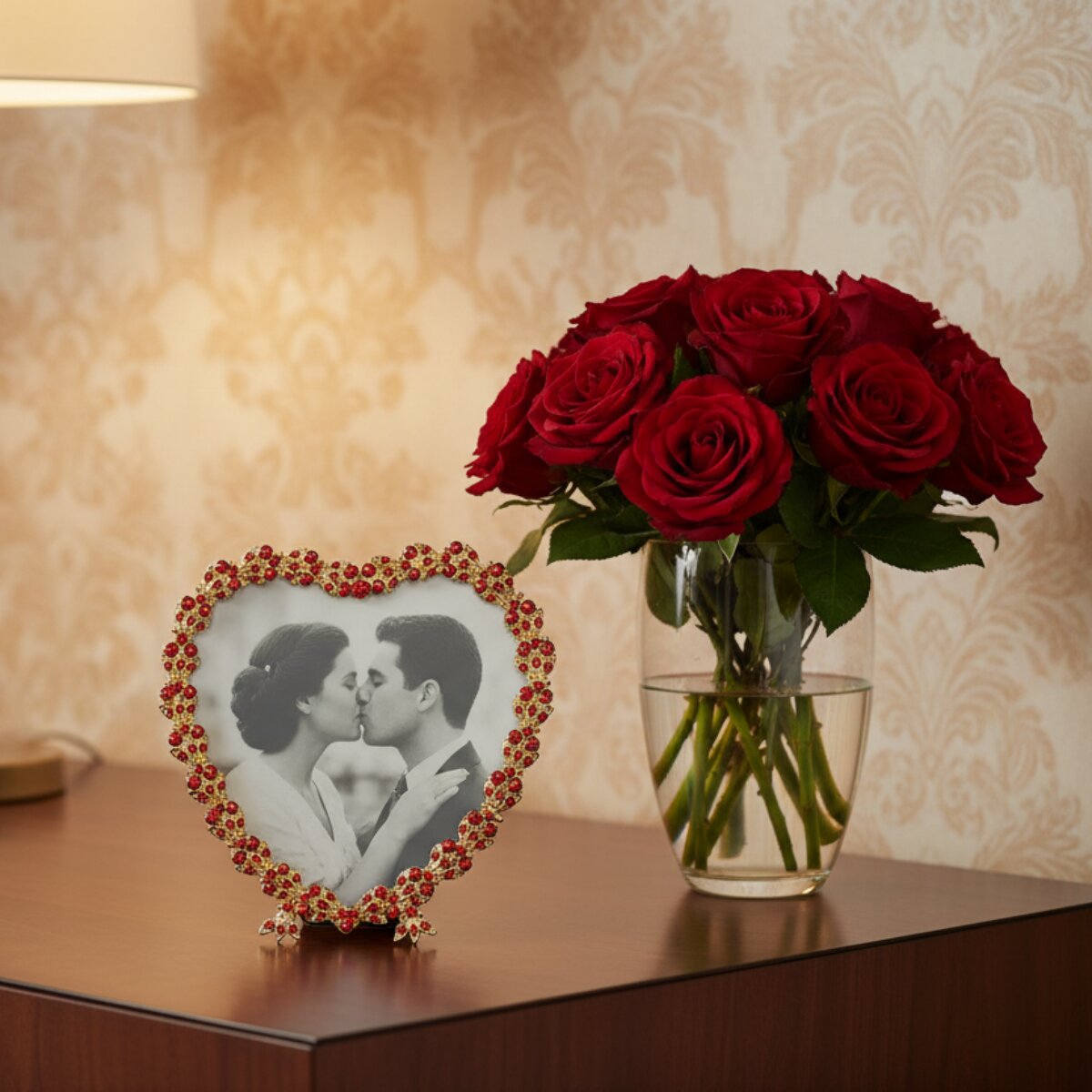 An image of Olivia Riegel Contessa Heart Picture Frame