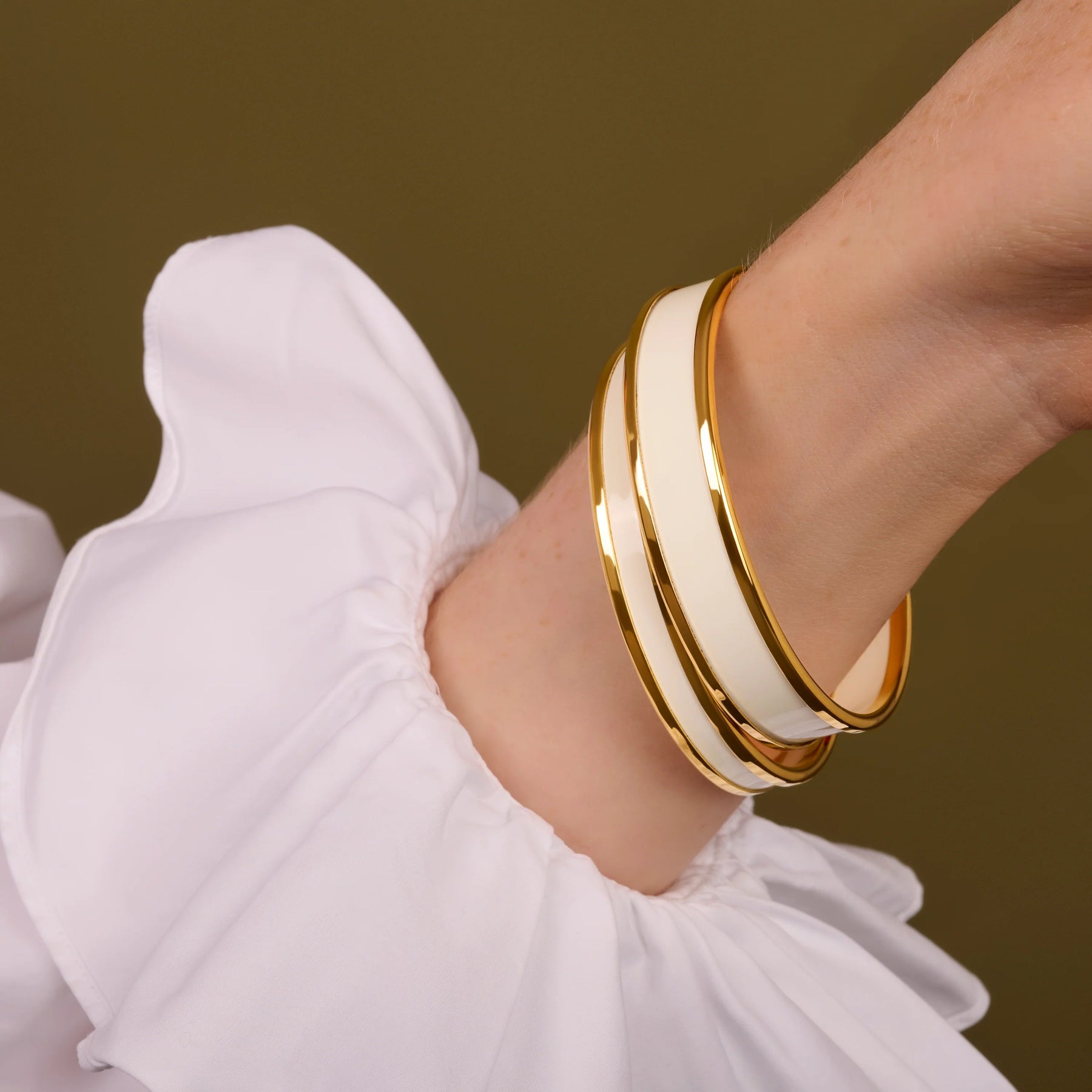 An image of Halcyon Days Enamel Bangle