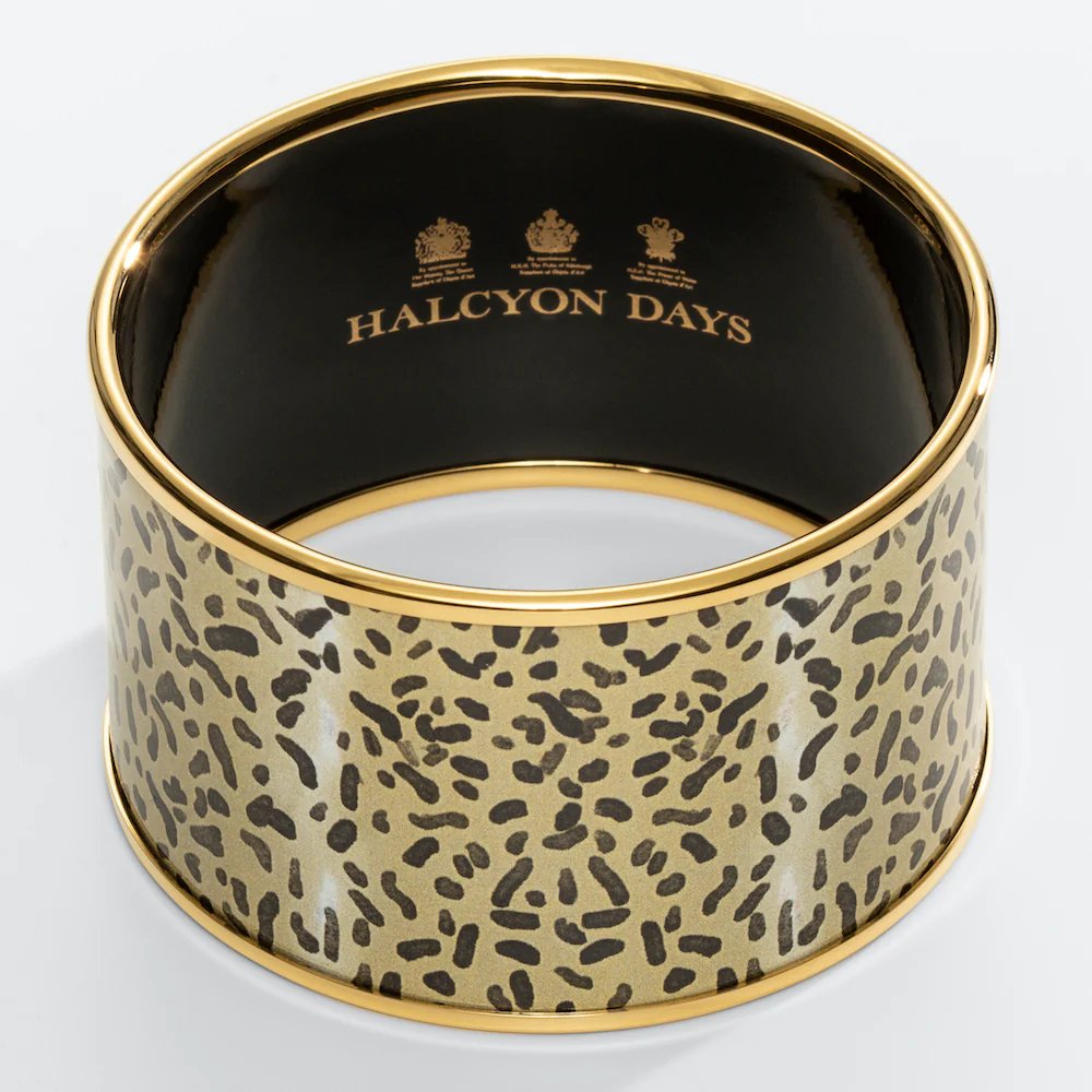 An image of Halcyon Days Leopard Gold Enamel Cuff Bangle