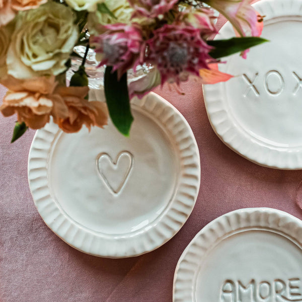 An image of Vietri Pietra Serena Heart Plate