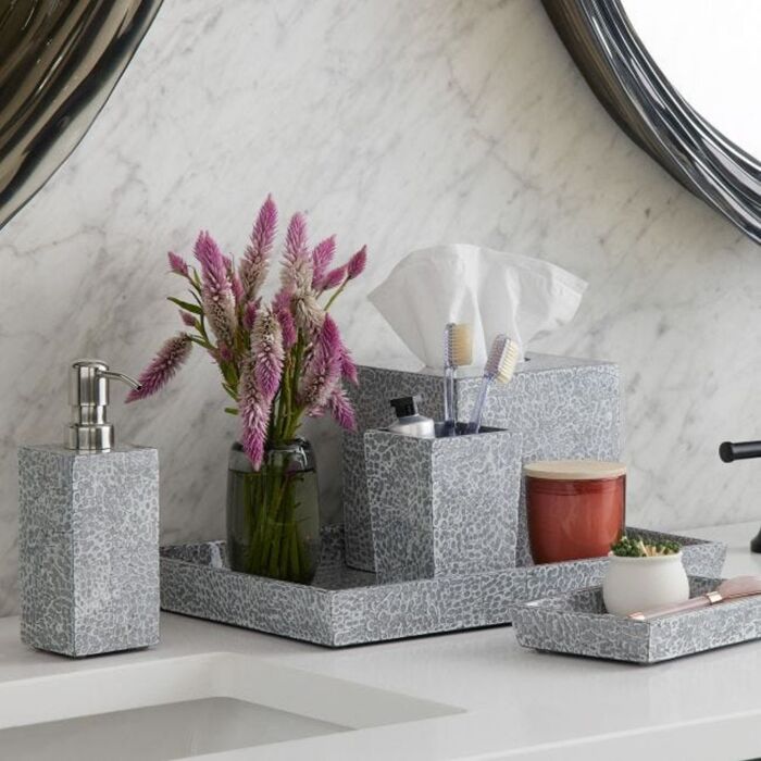 An image of Pigeon and Poodle Callas Brush Holder