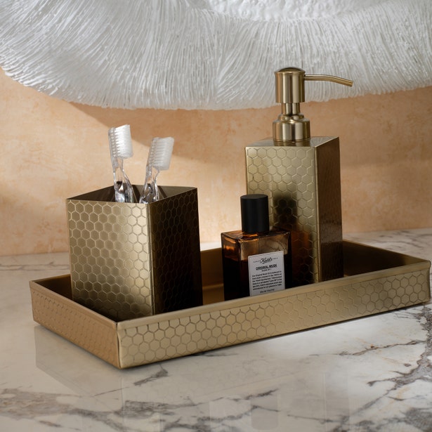 An image of Pigeon and Poodle Temara Soap Pump