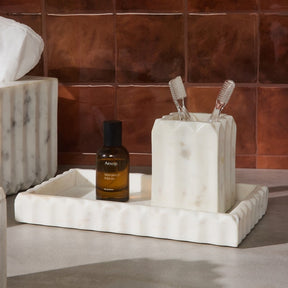 Pigeon and Poodle Proviso Tray Set