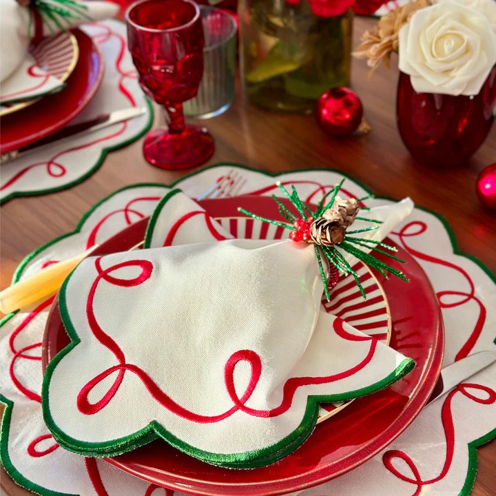 An image of Bodrum Ribbon Twirl Set of 4 Napkin
