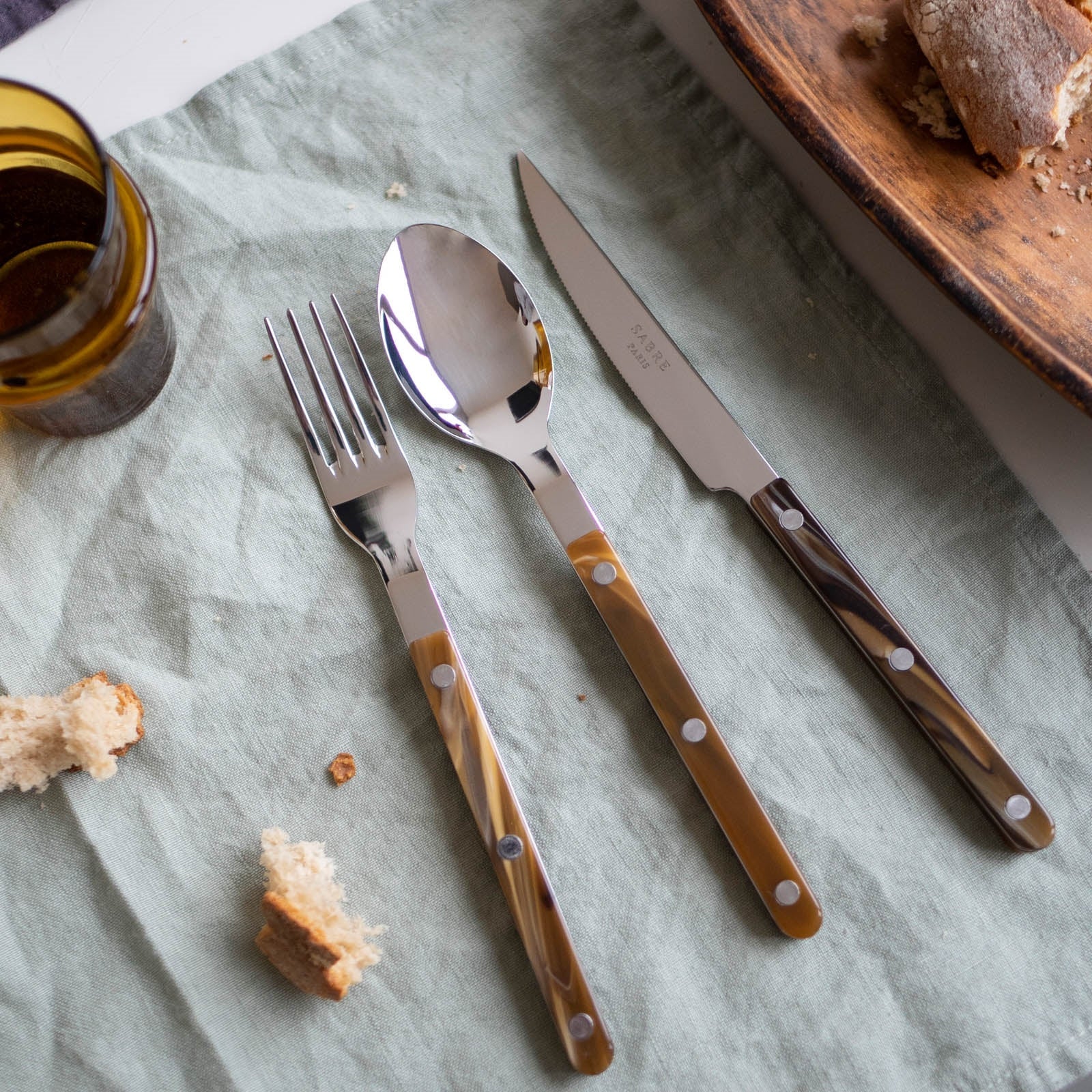 An image of Sabre Paris Bistrot Buffalo 5-Piece Place Setting