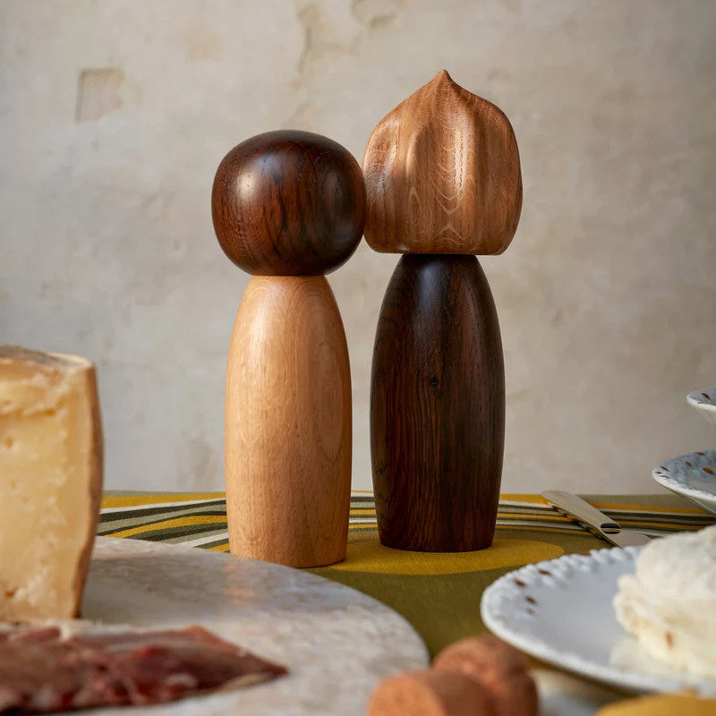 GHSP1200_LObjet_PICANTO_SALT__PEPPER_MILLS_SET_of_2_Smoked_OakNatural_Oak_1.jpeg