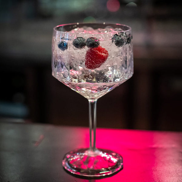 An image of Vietri Superglass Gin Glass
