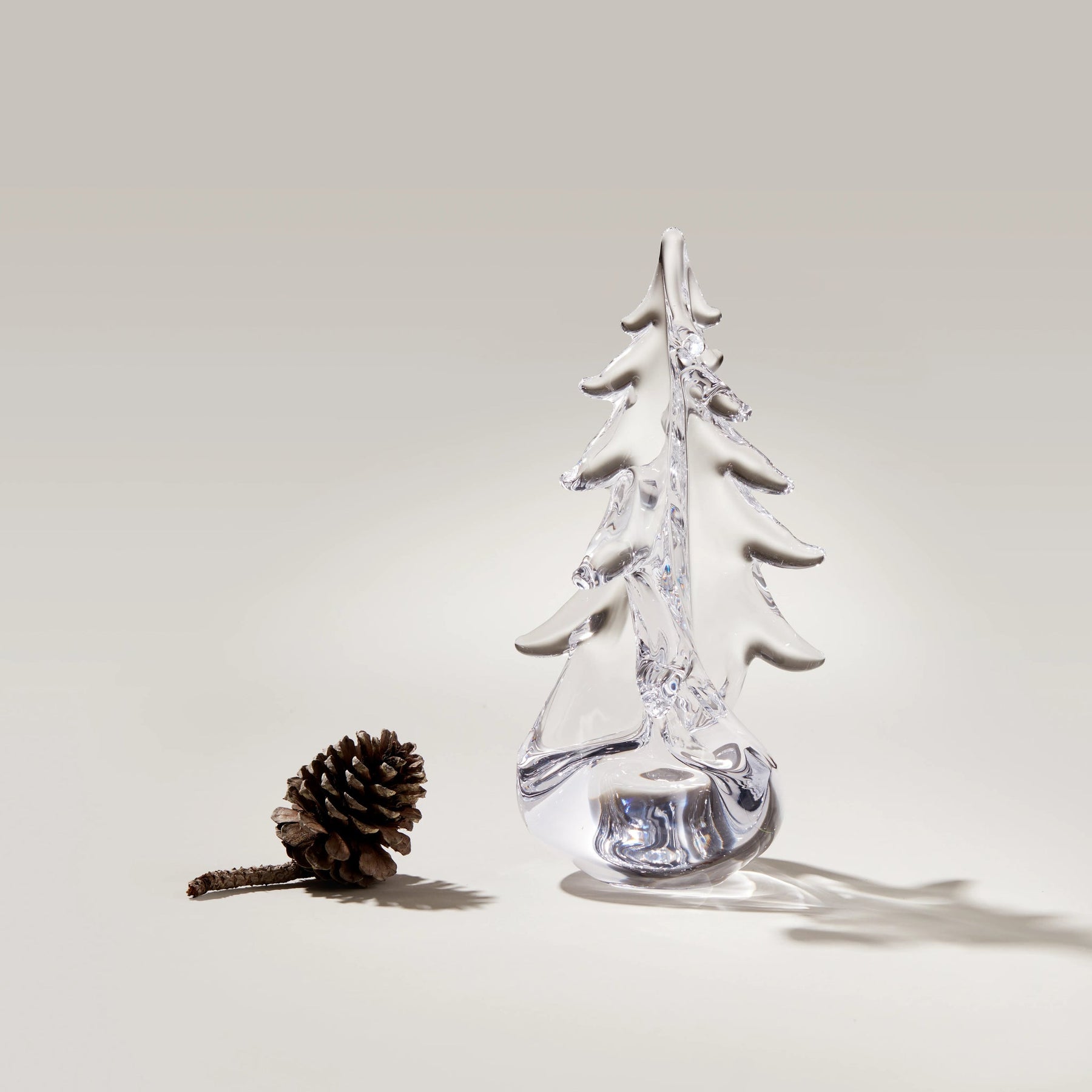 An image of Simon Pearce Vermont Twist Evergreen in Gift Box