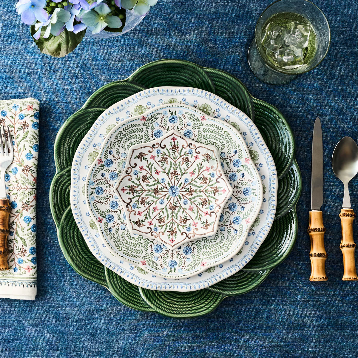 An image of Juliska Villa Seville Scalloped Set of 4 Side / Cocktail Plates - Chambray