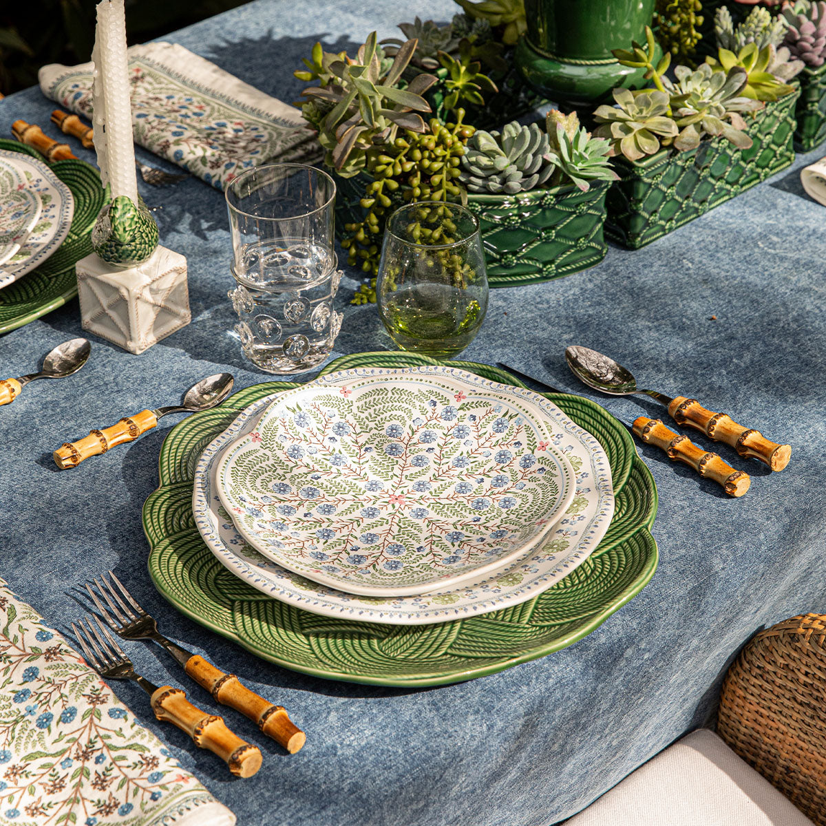 An image of Juliska Villa Seville Scalloped Salad / Dessert Plate - Chambray