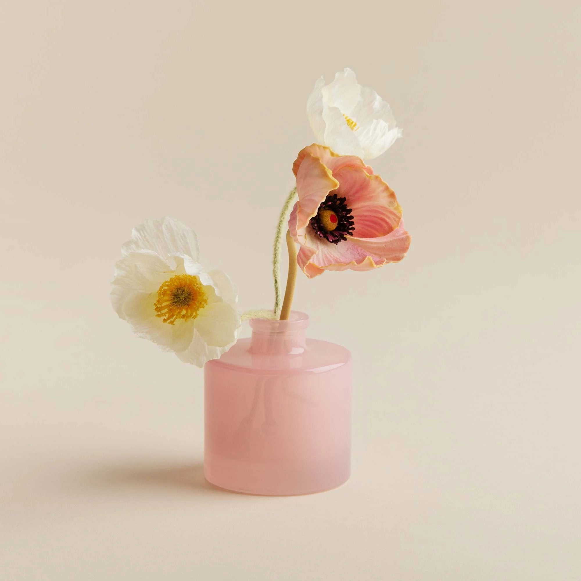 Thymes Goldleaf Gardenia Petite Reed Diffuser 4.0 fl oz