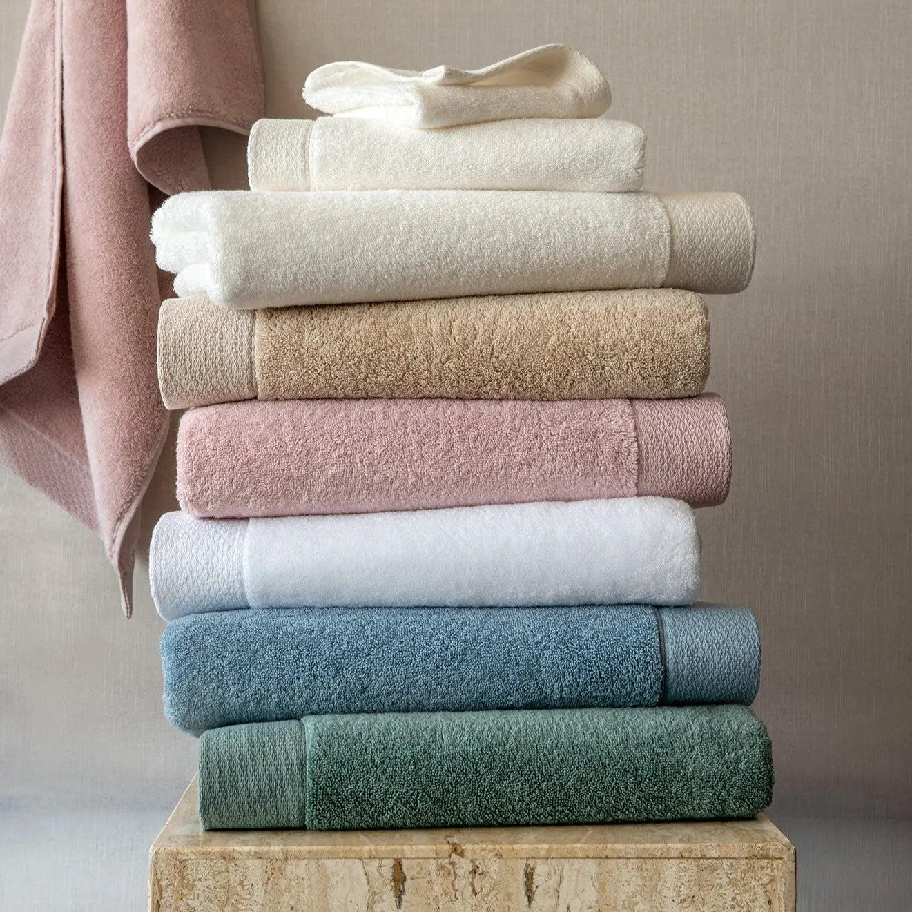 An image of Scandia Cosima Hand Towel