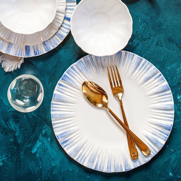 An image of Vietri Bari Blue and White American Dinner Plate