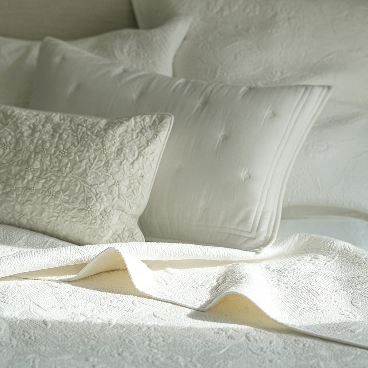 An image of Michael Aram Wildflowers Duvet Cover