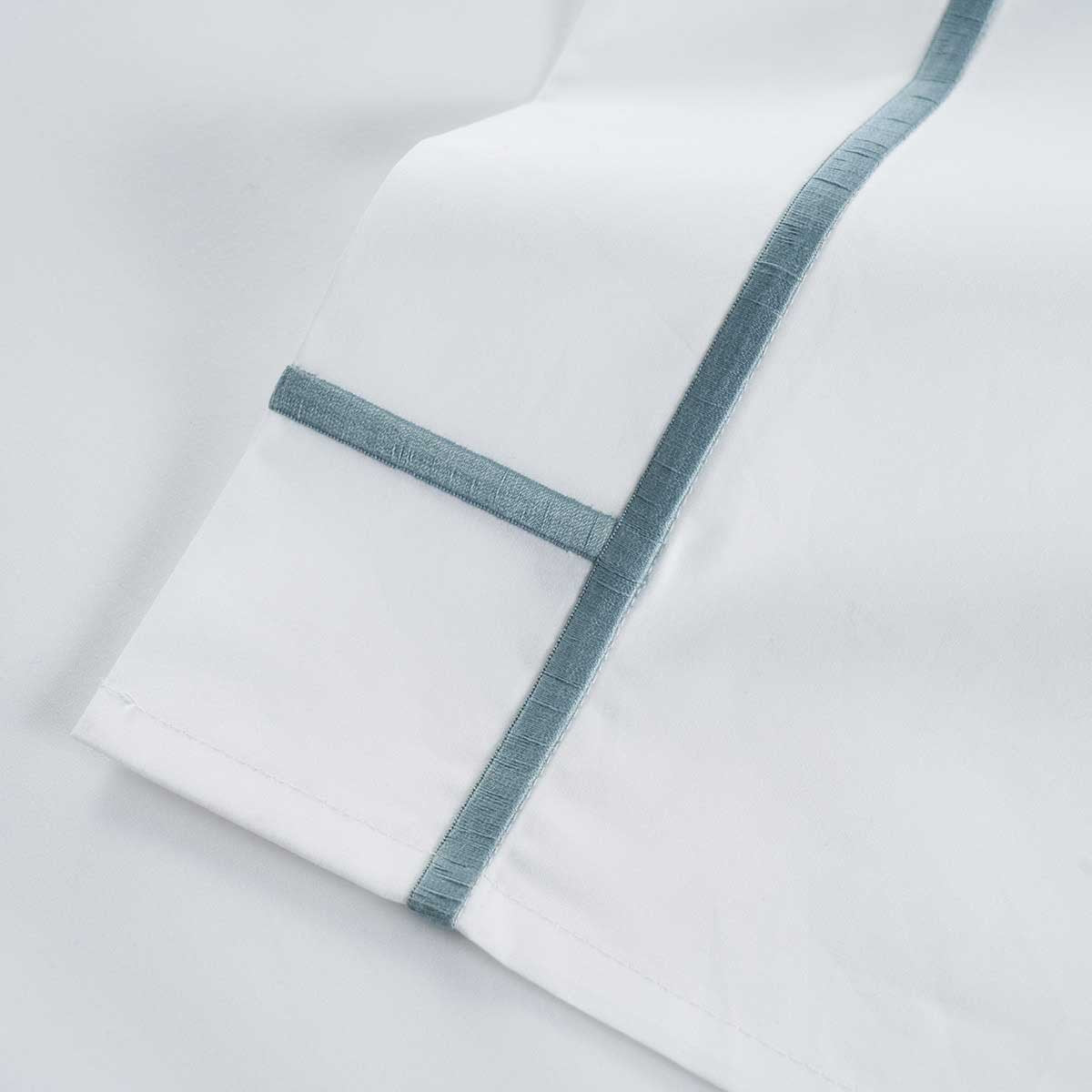 An image of Yves Delorme Athena Flat Sheet