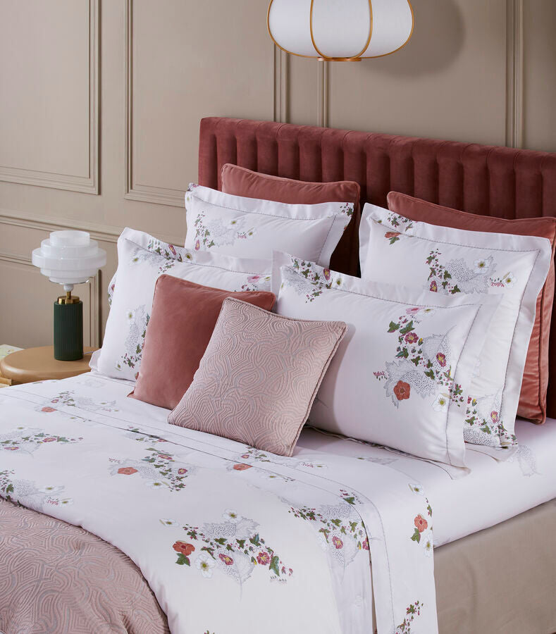 An image of Yves Delorme Corolles Fitted Sheet