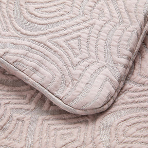 Yves Delorme Corolles Quilted Coverlet