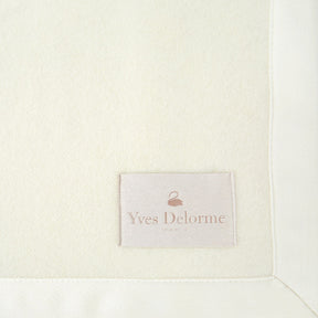 Yves Delorme Duchesse Blanket