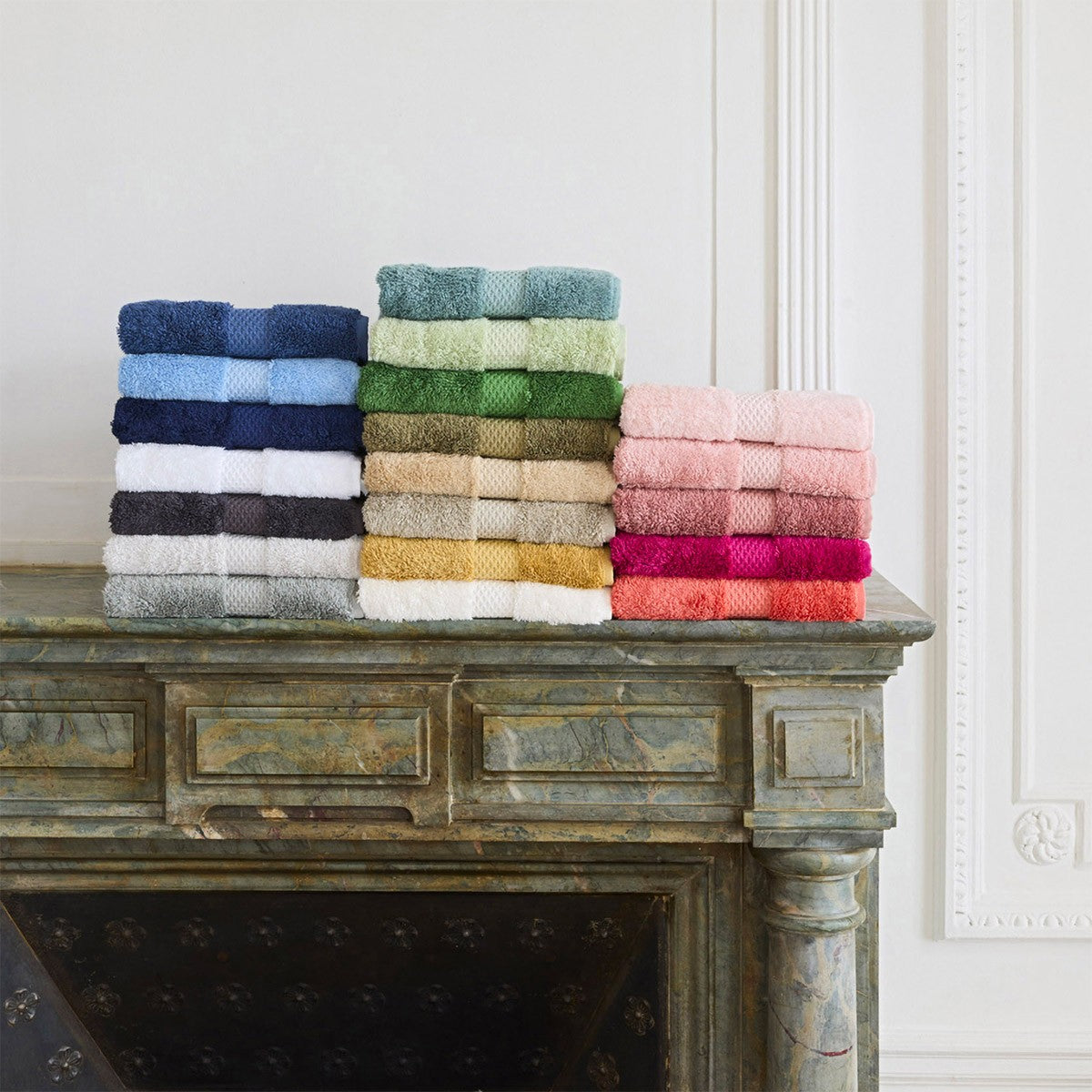 An image of Yves Delorme Etoile Bath Sheet