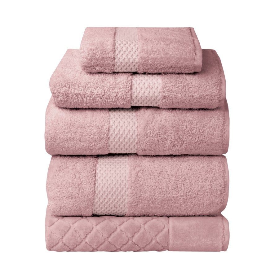 An image of Yves Delorme Etoile Bath Towel
