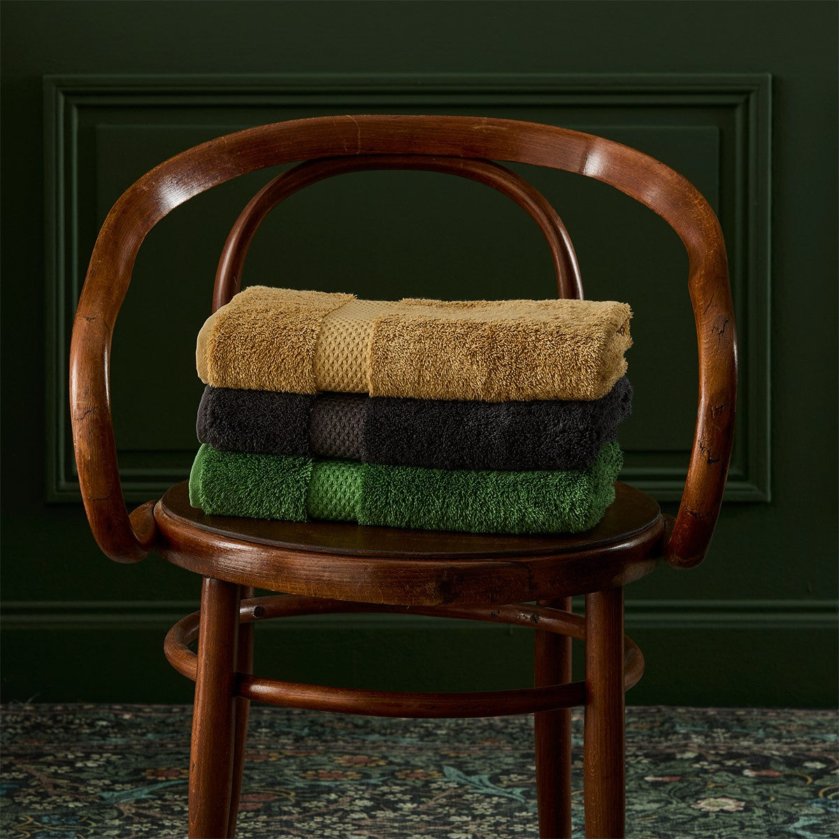 An image of Yves Delorme Etoile Hand Towel