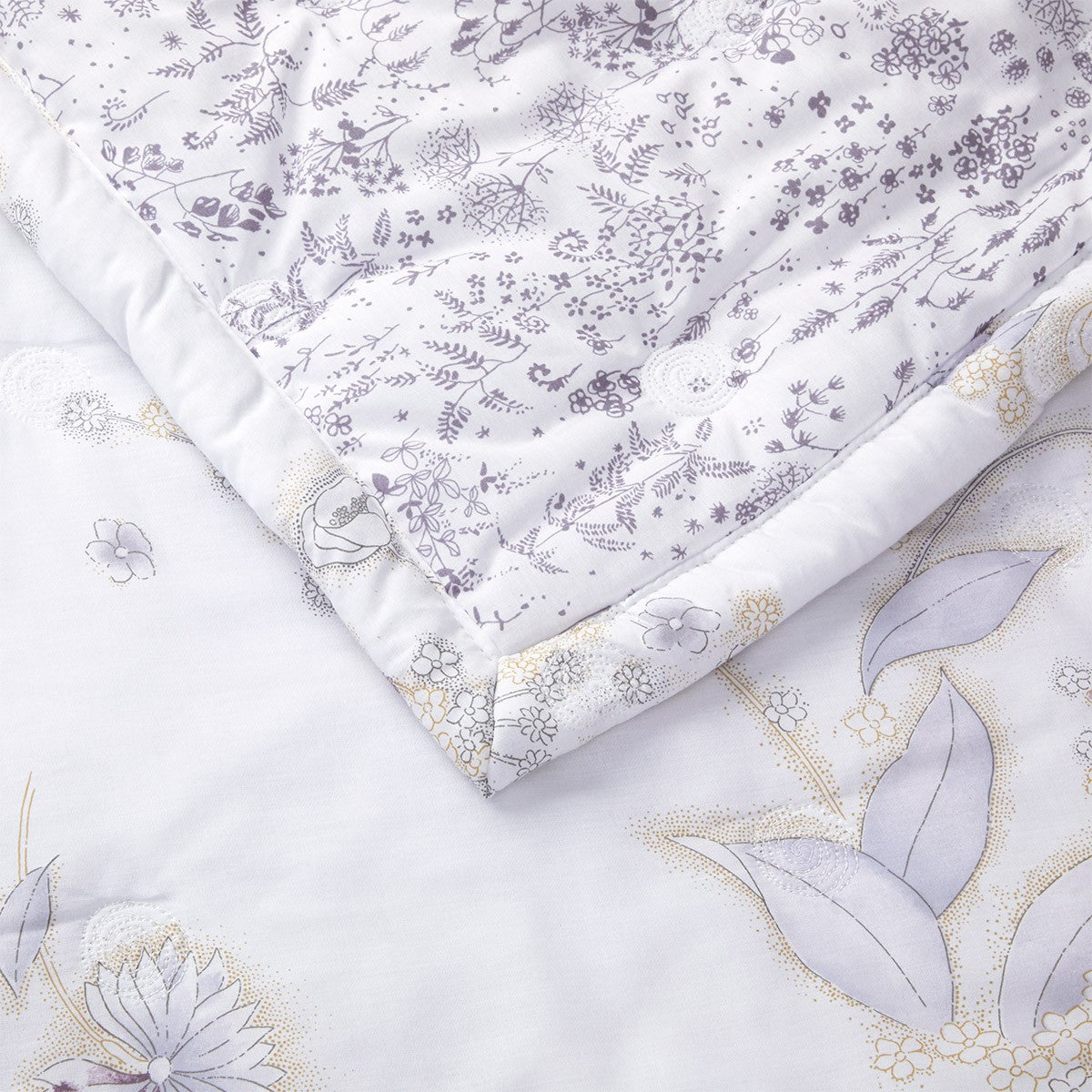 An image of Yves Delorme Givre Quilted Coverlet