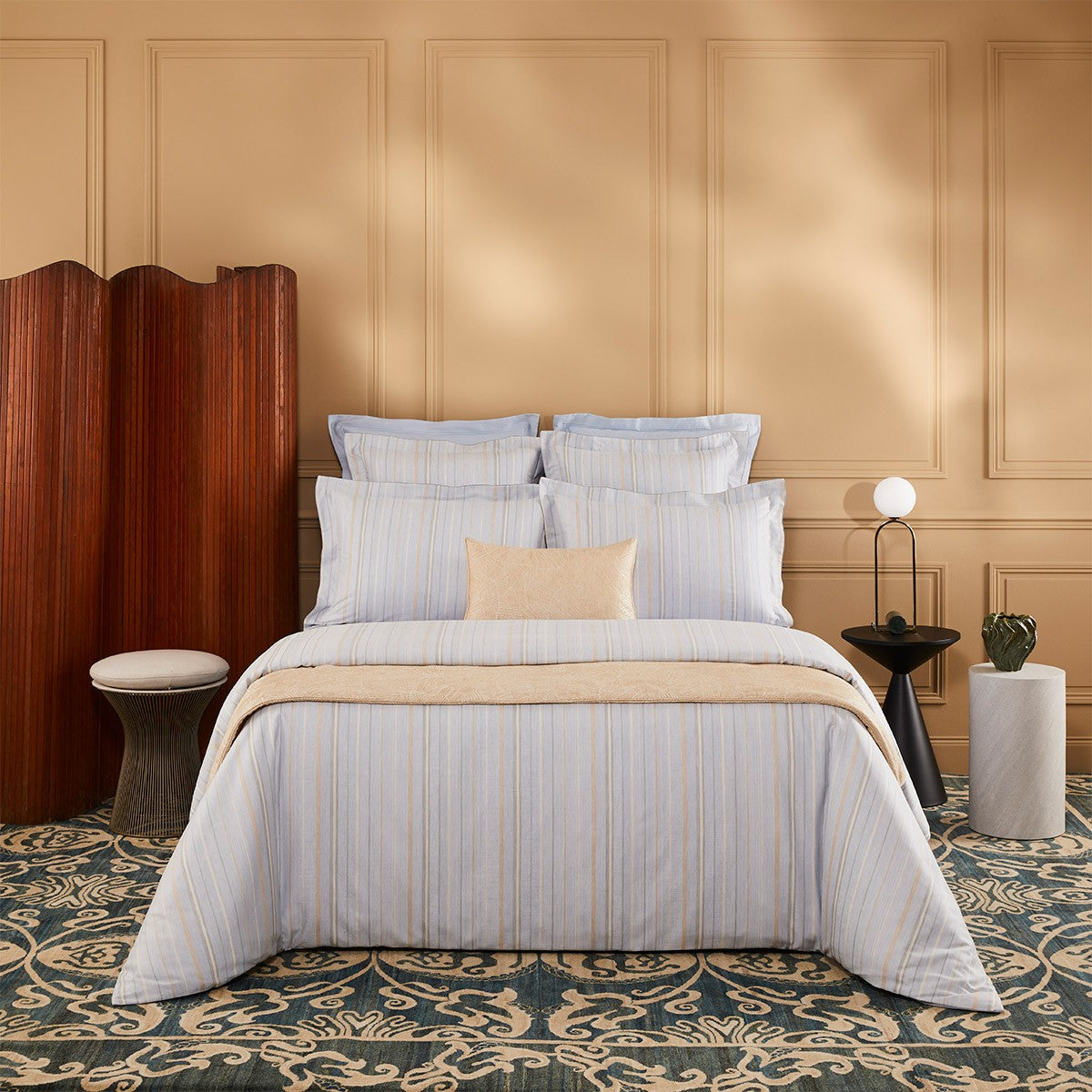 An image of Yves Delorme Ombree Flat Sheet