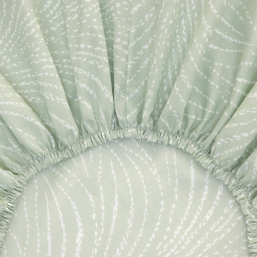 An image of Yves Delorme Pollen Fitted Sheet