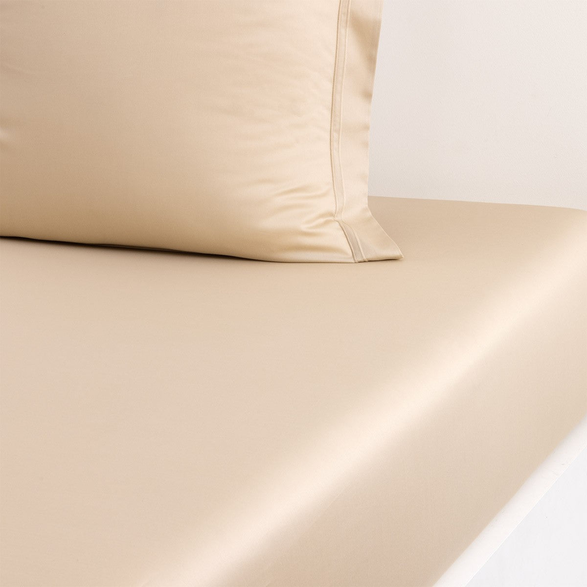 Yves Delorme Triomphe Fitted Sheet