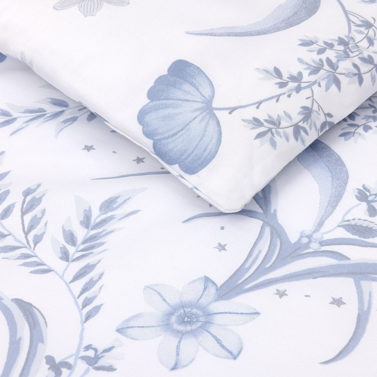 An image of Yves Delorme Herbier Celeste Duvet Cover