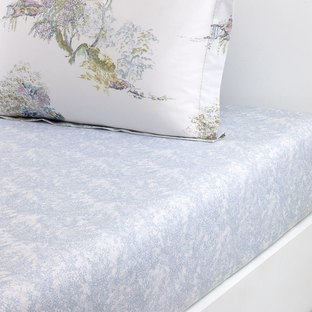 An image of Yves Delorme Lande Fitted Sheet