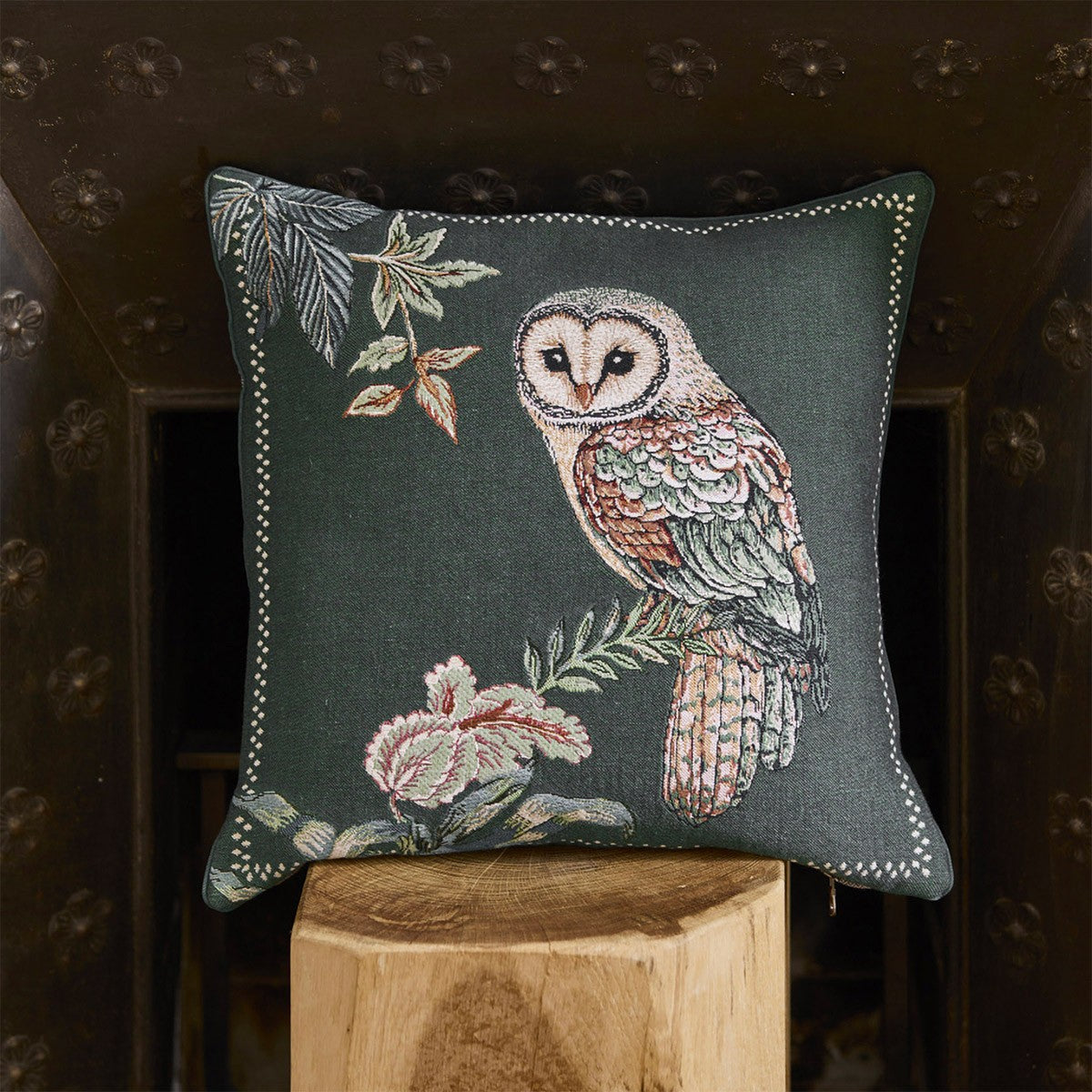 An image of Yves Delorme Reverie 18" Decorative Pillow