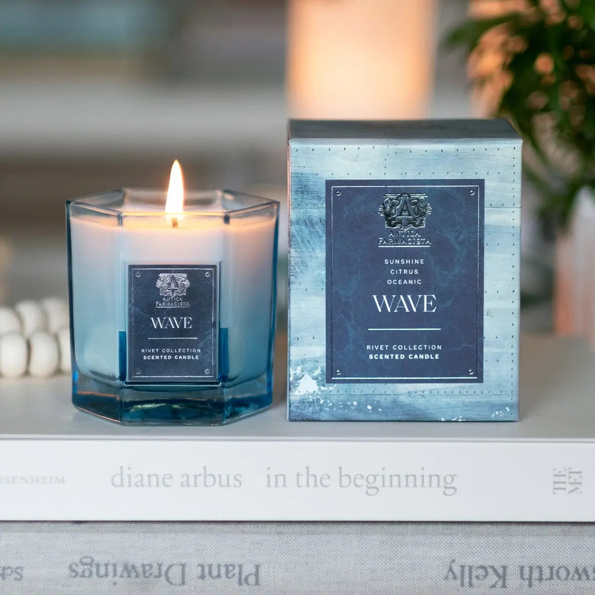 An image of Antica Farmacista Wave 9oz Candle