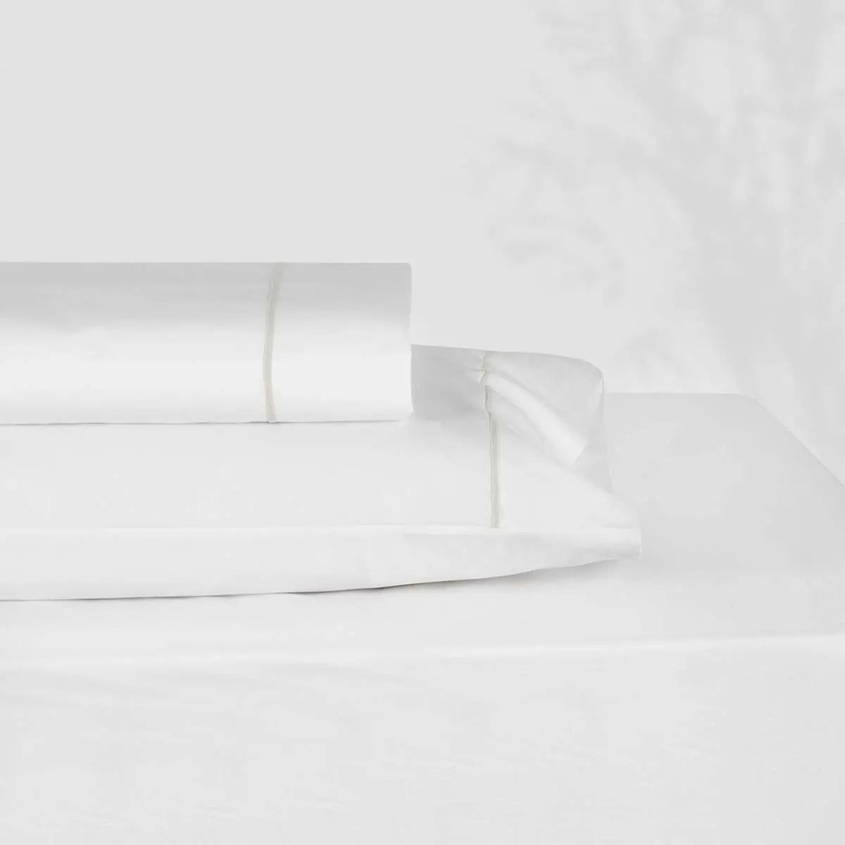 Bovi Classic Hotel Sheet Set in White/Dove 